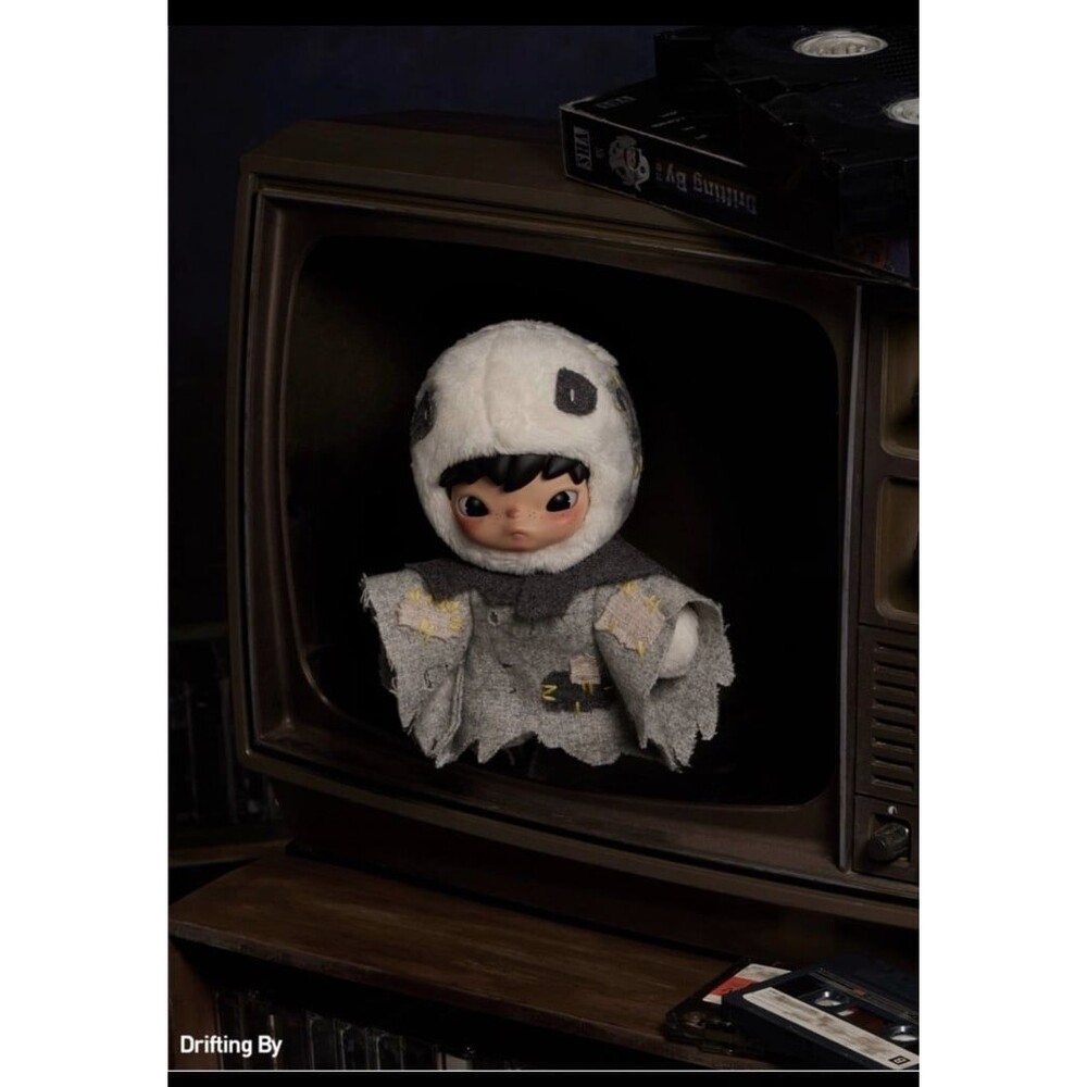 Hirono After Dark Series Plush Doll Pendant - Drifting By **PRE-ORDER